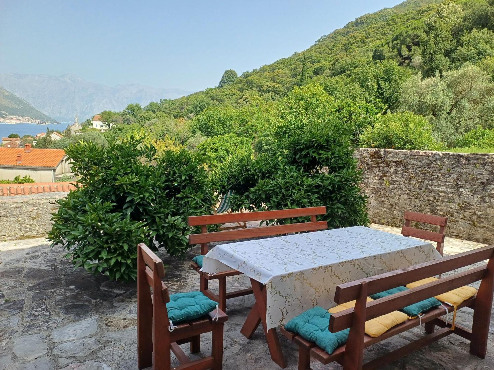 Guest House Maza Kotor Eksteriør billede